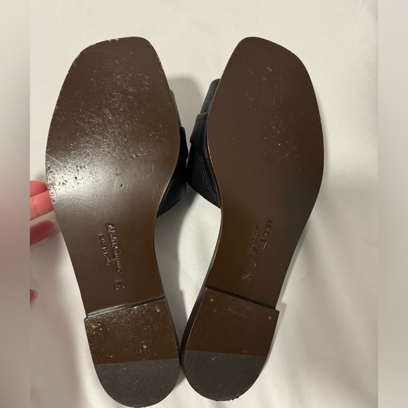 AUTHENTIC Ferragamo mules - Picture 4 of 5